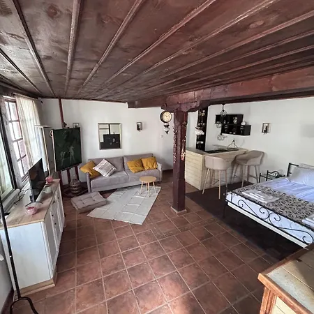 динова къща Holiday home *